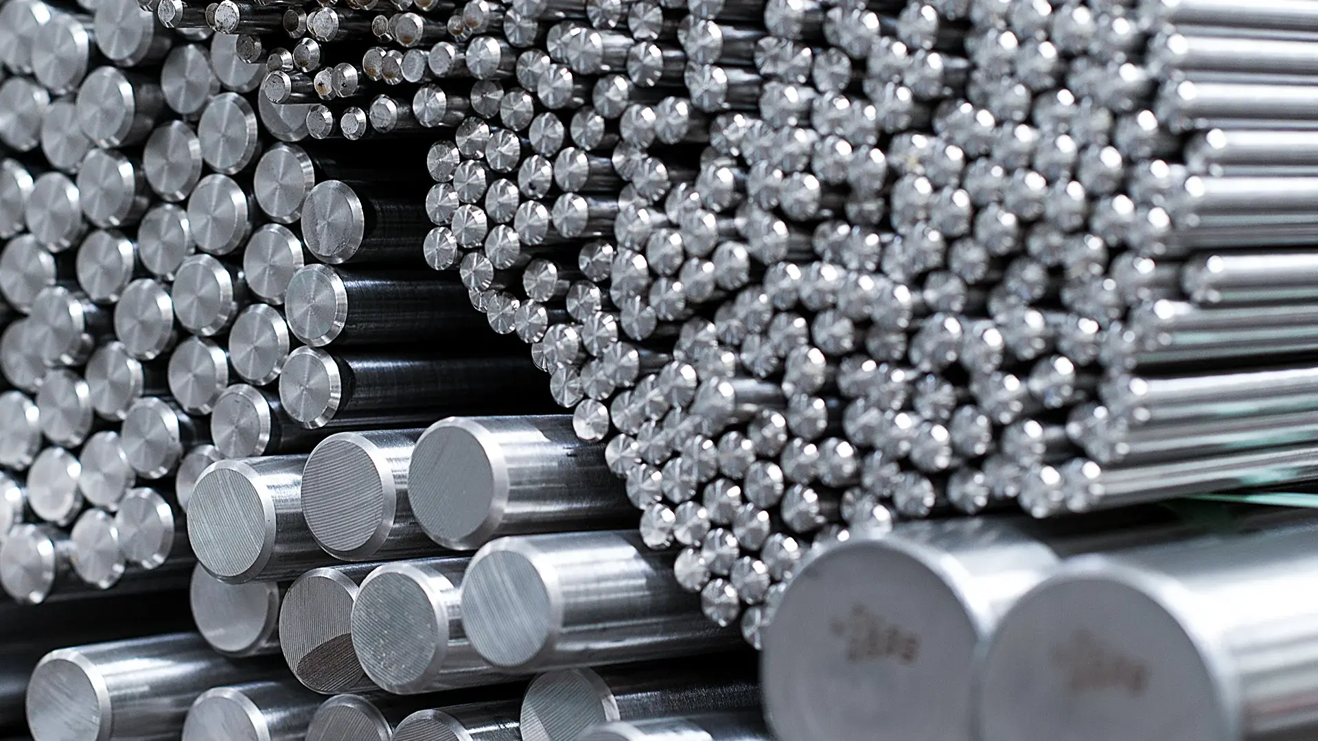 Stainless steel bars with high strength and corrosion resistance.